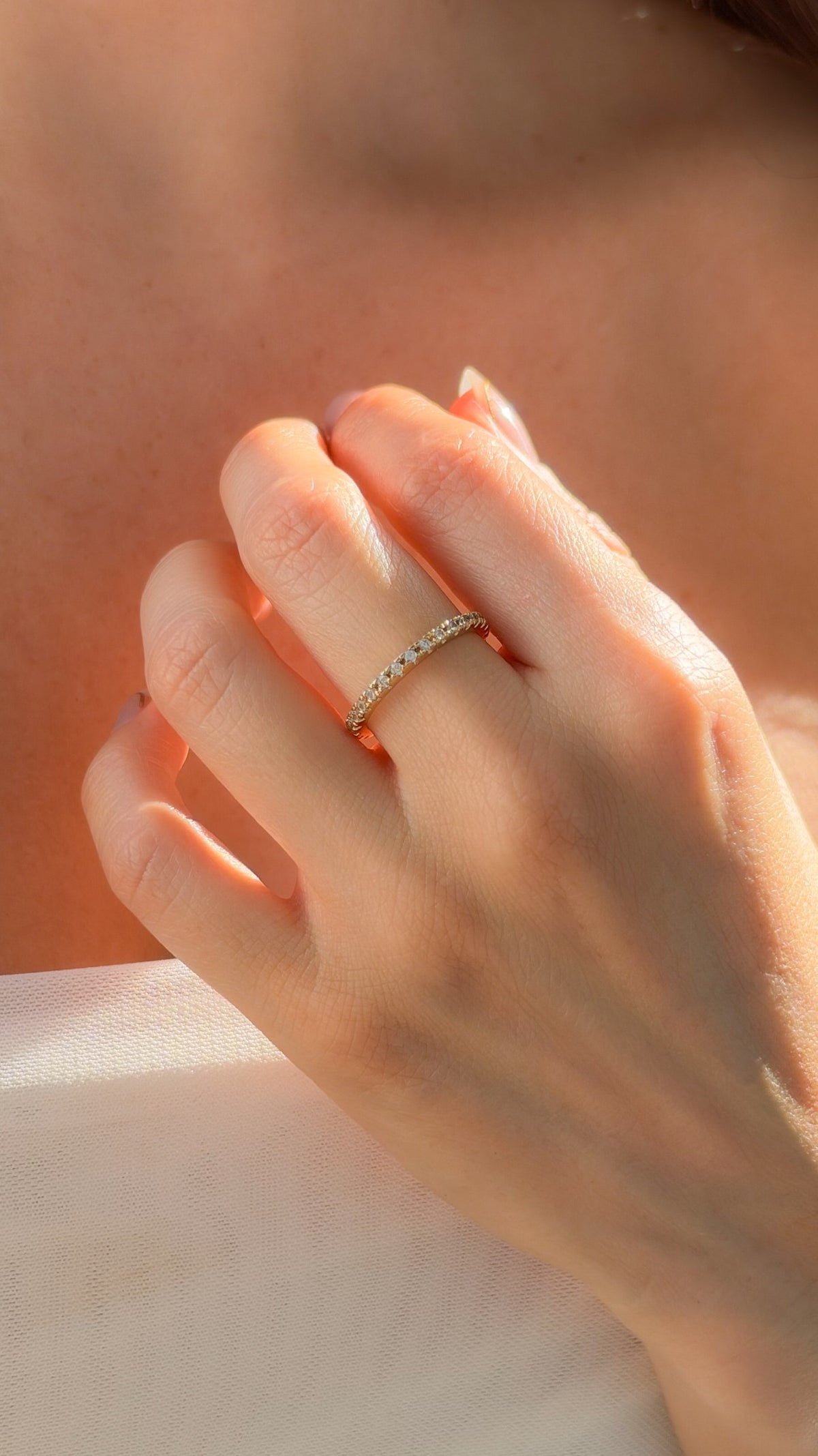 Anillo Sinfín Circonias