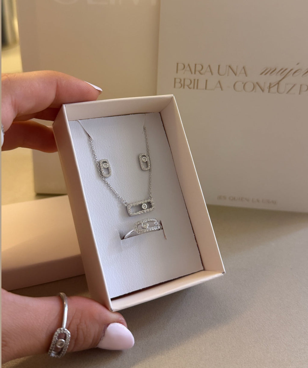 Set Messika Minimalista- Collar-Topos-Anillo