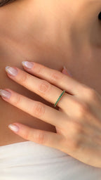 Anillo Sinfín Tipo Esmeralda